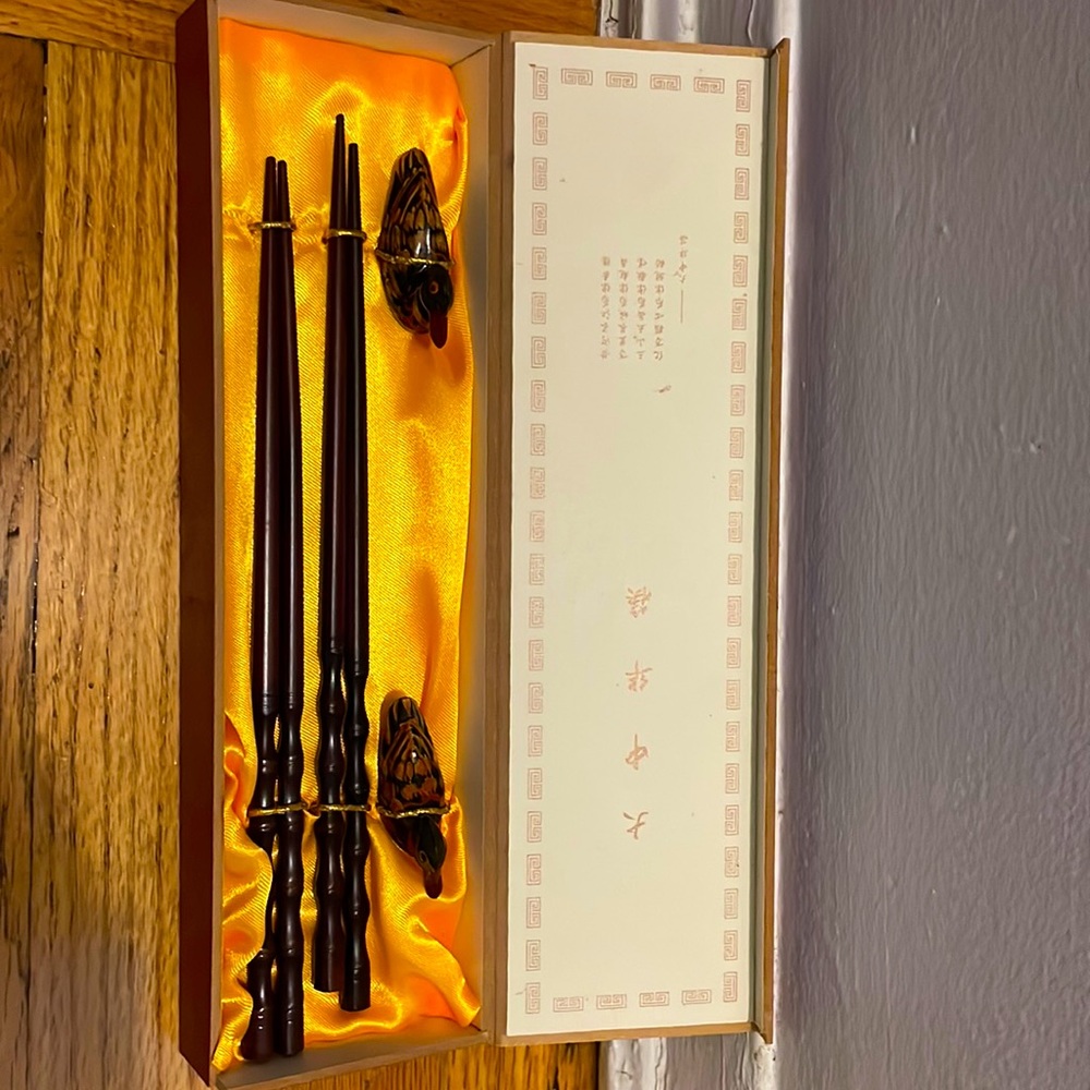 Wooden Chinese Chop Sticks w/ Duck Holders - 2 Pairs